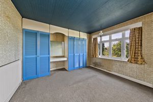 Bedroom- click for photo gallery